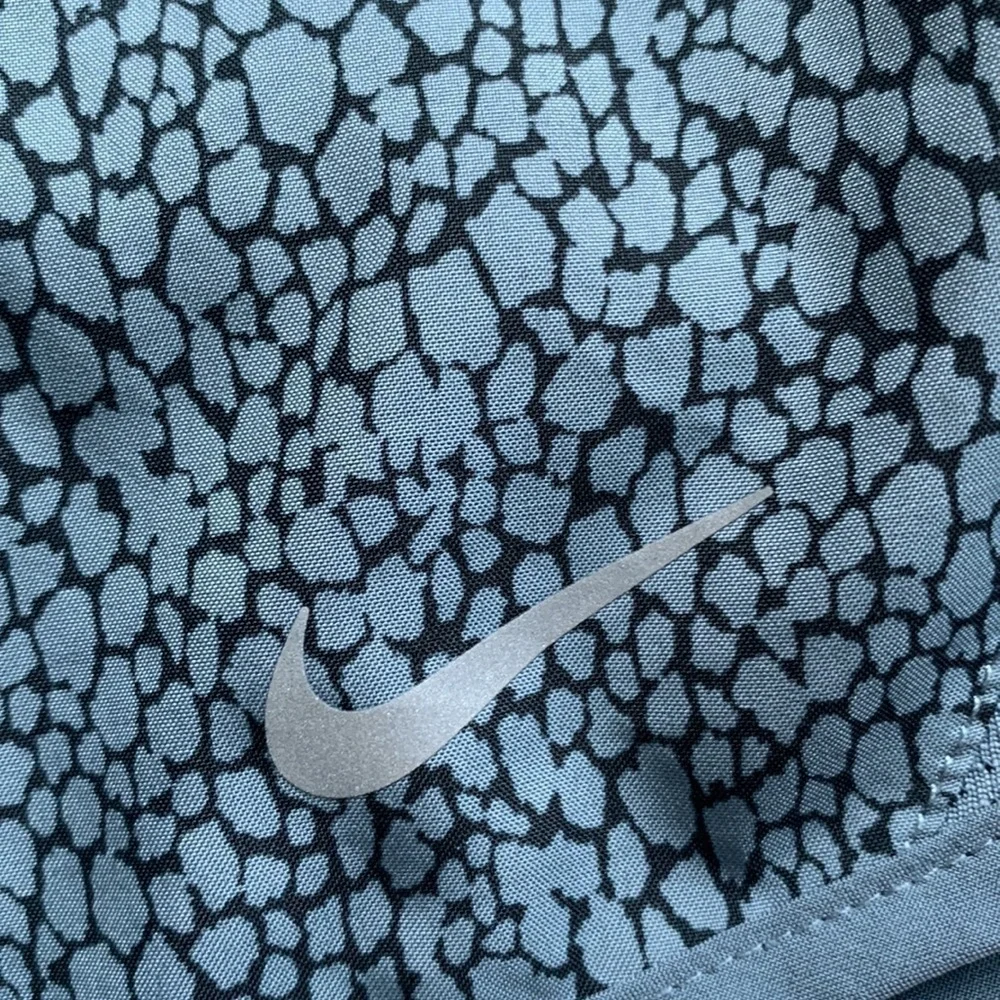 Nike excellent preowned